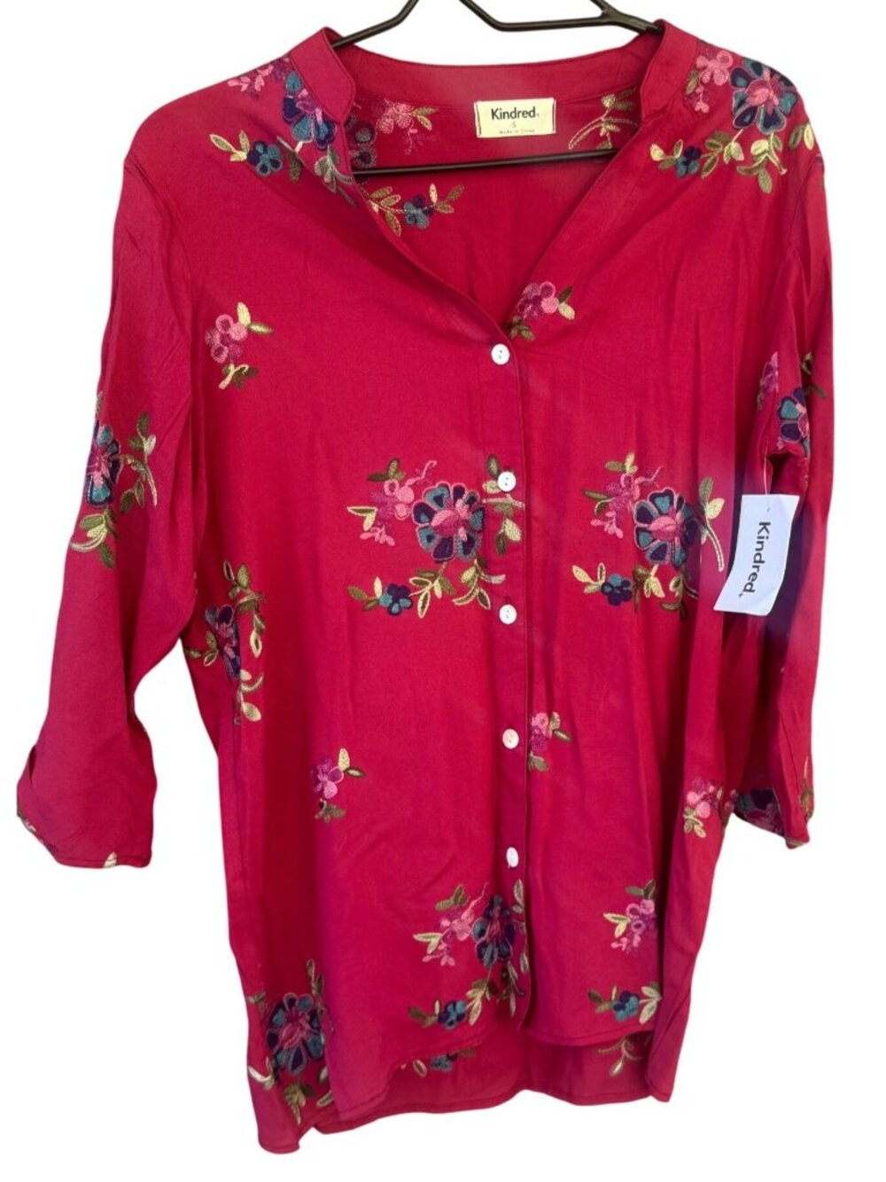 Kindred Womens Floral Embroidered Button-Down Red Blouse With 3/4 Sleeves Small